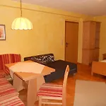 Apartment Bacher *