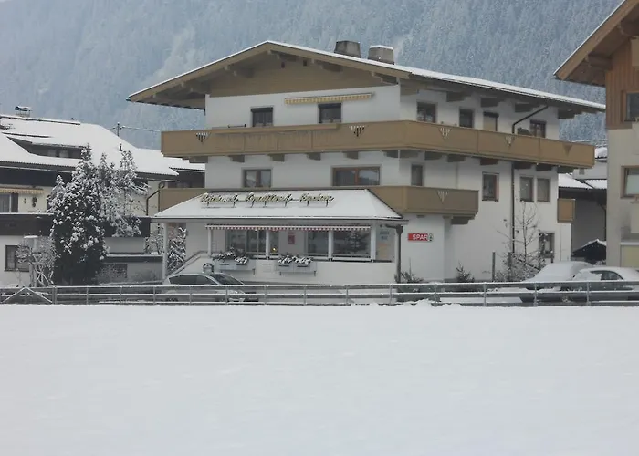 Bacher Gertrud Διαμέρισμα *